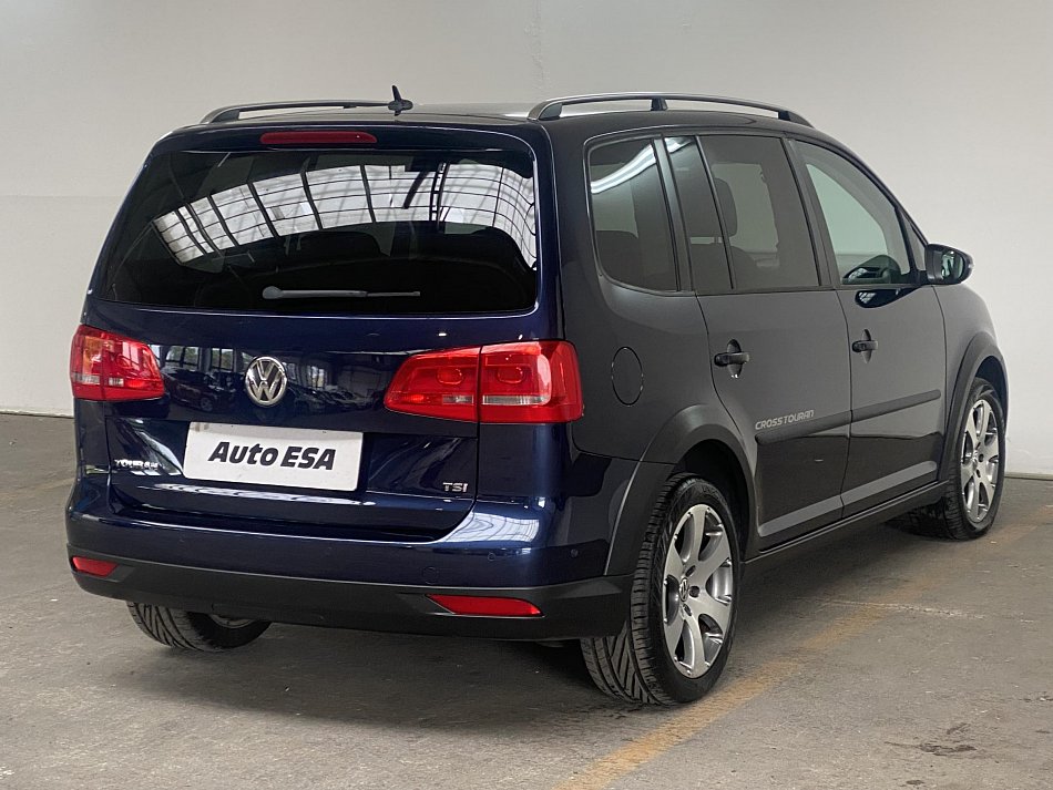 Volkswagen Touran 1.4 TSi CROSS