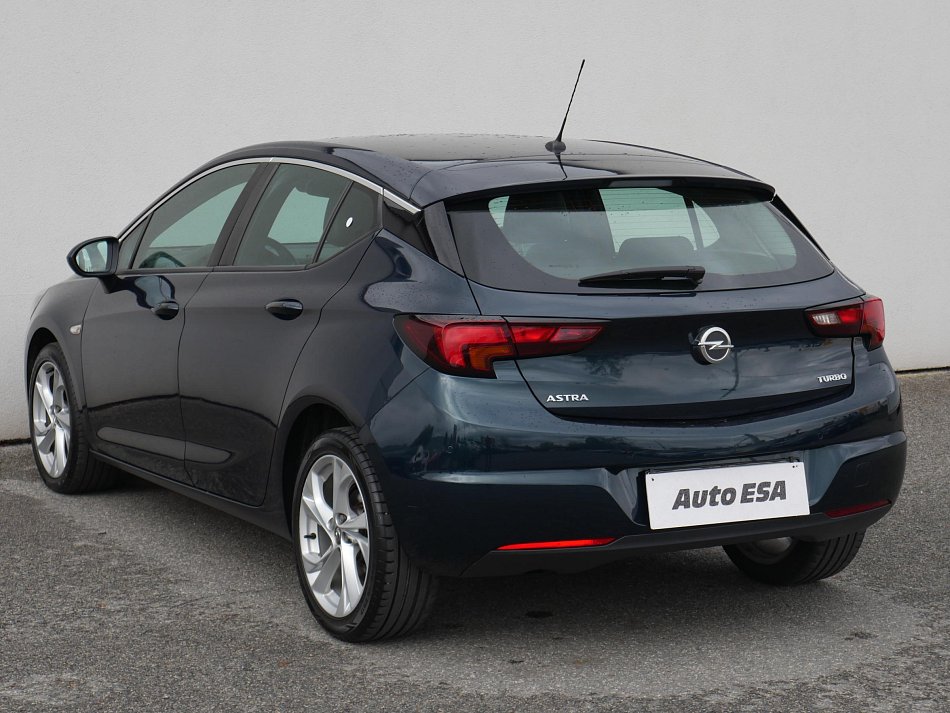 Opel Astra 1.4 T Innovation