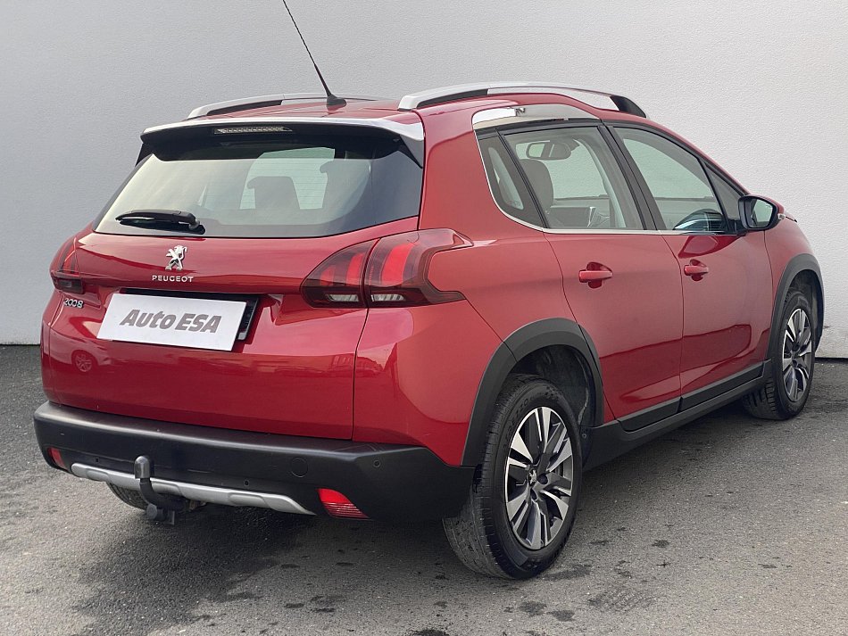 Peugeot 2008 1.2 PT Allure