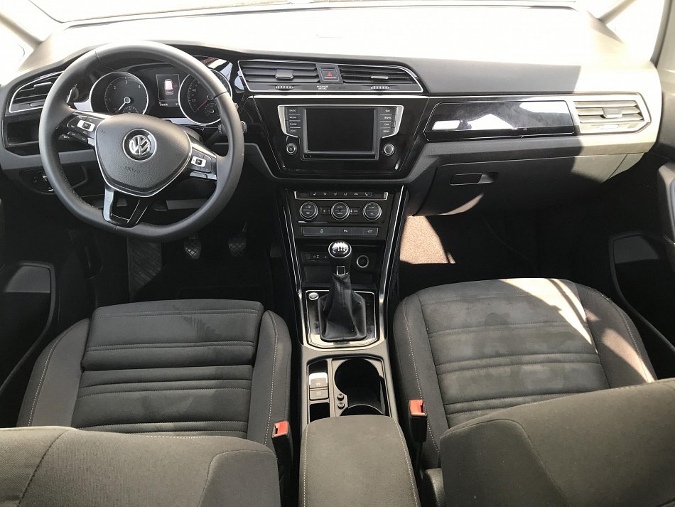 Volkswagen Touran 2.0 TDi 