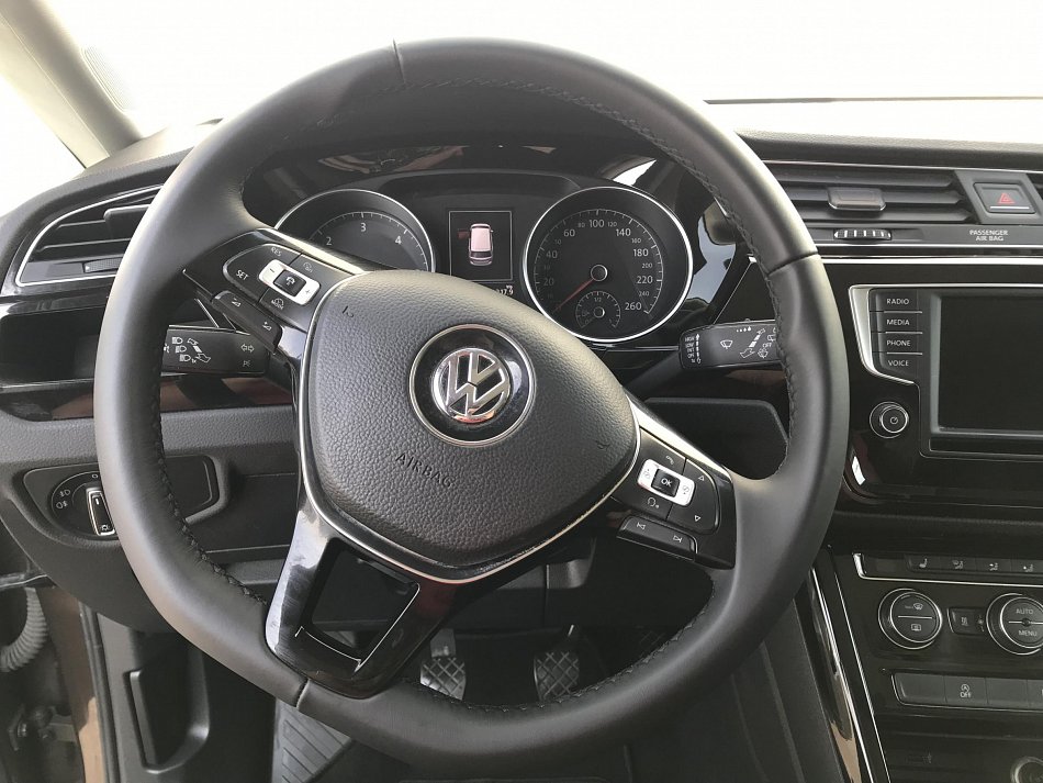 Volkswagen Touran 2.0 TDi 