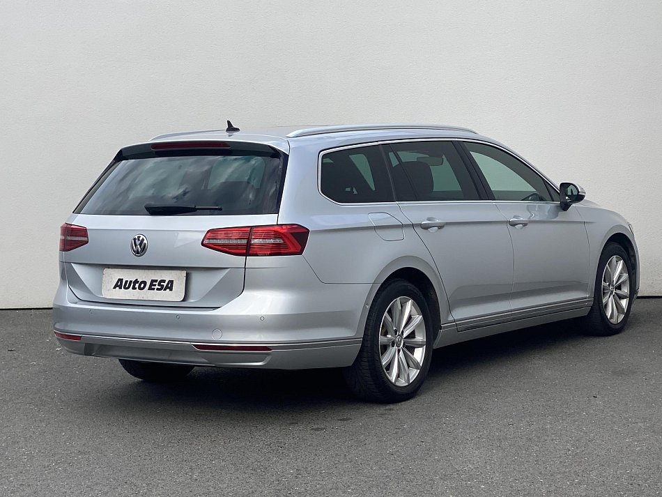 Volkswagen Passat 2.0 TDi Highline