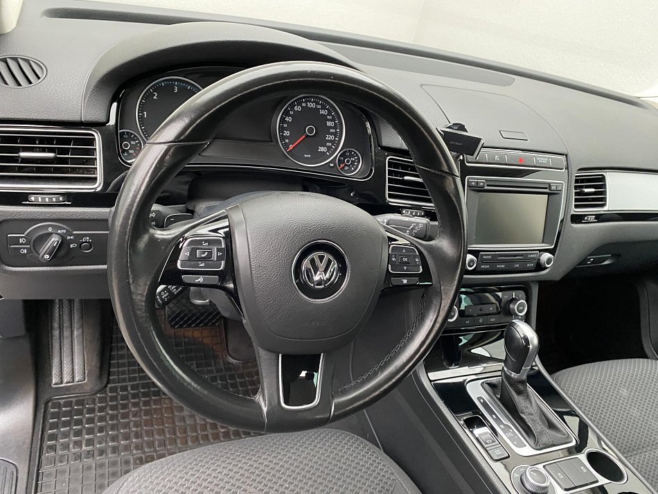 Volkswagen Touareg 3.0 V6  4M