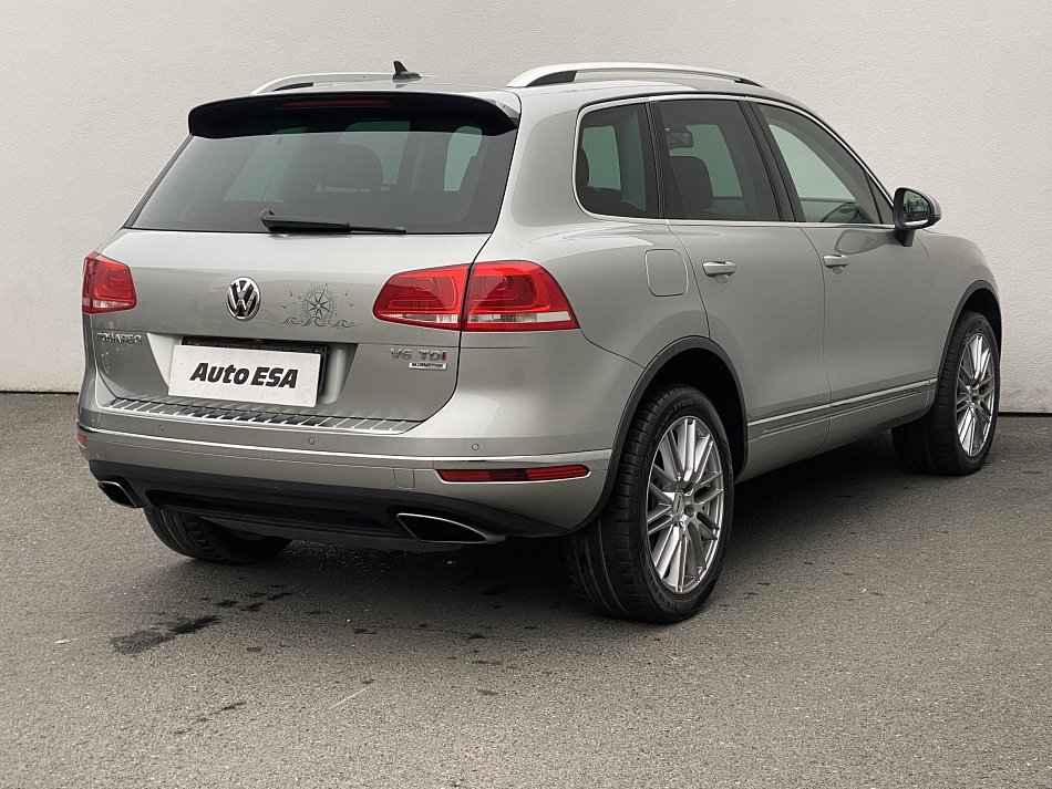 Volkswagen Touareg 3.0 V6  4M