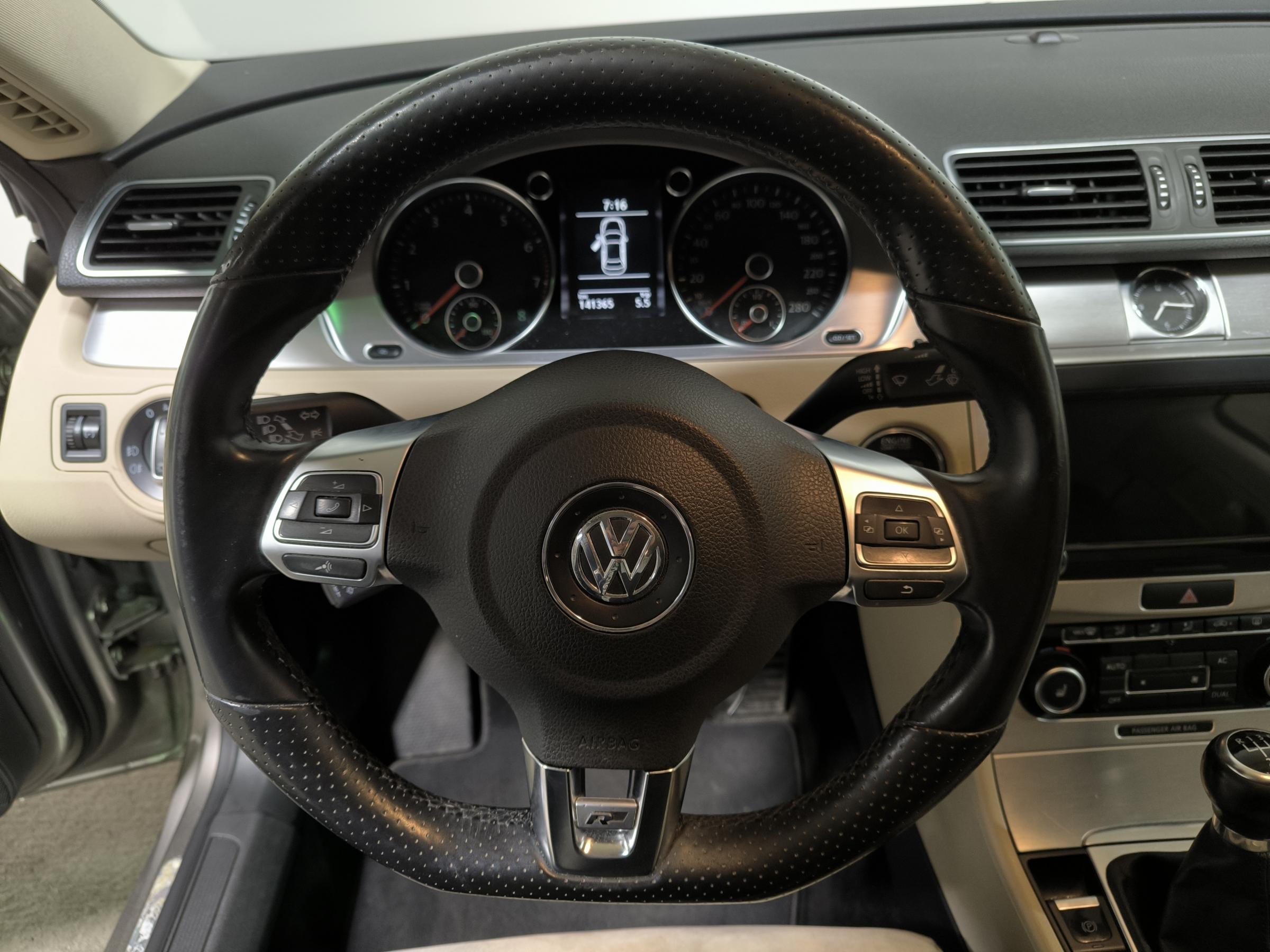 Volkswagen Passat CC, 2011 - pohled č. 14