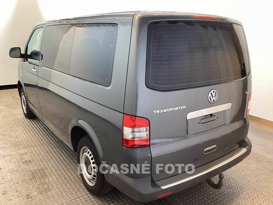 Volkswagen Transporter 2.0 TDi  8míst