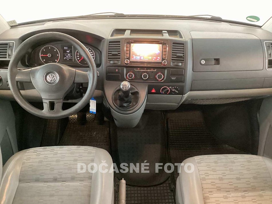 Volkswagen Transporter 2.0 TDi  8míst