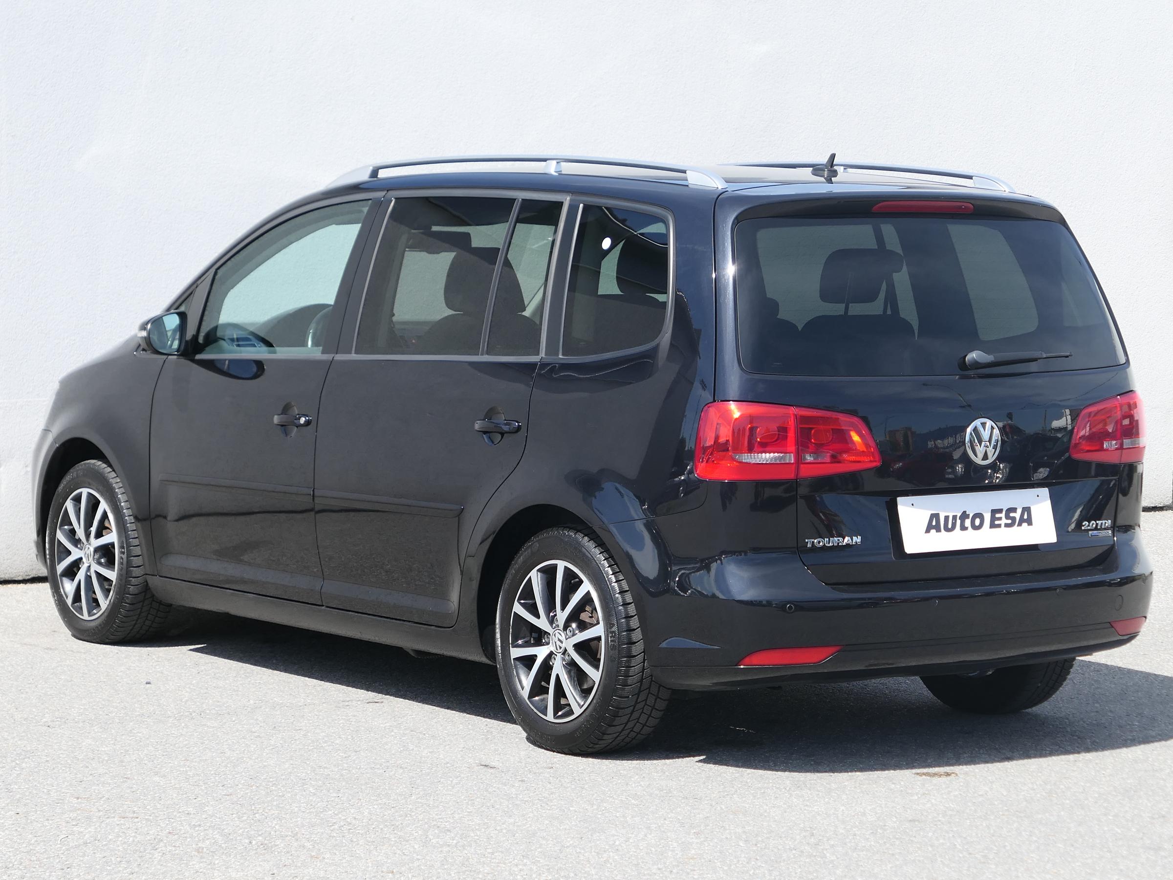 Volkswagen Touran, 2012 - pohled č. 6