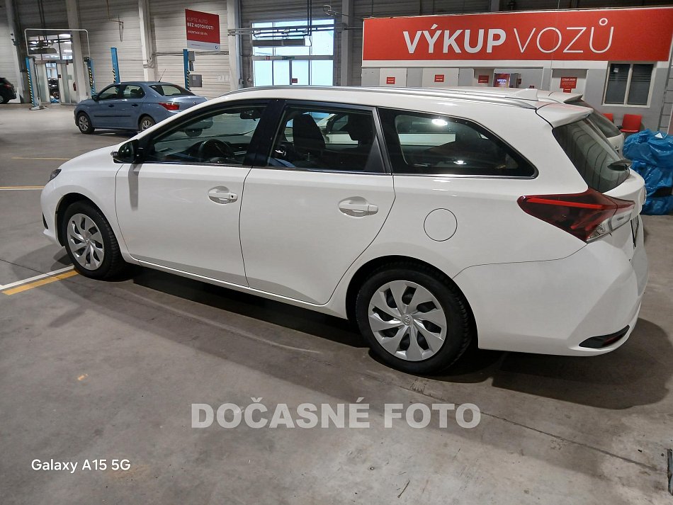 Toyota Auris 1.6i 