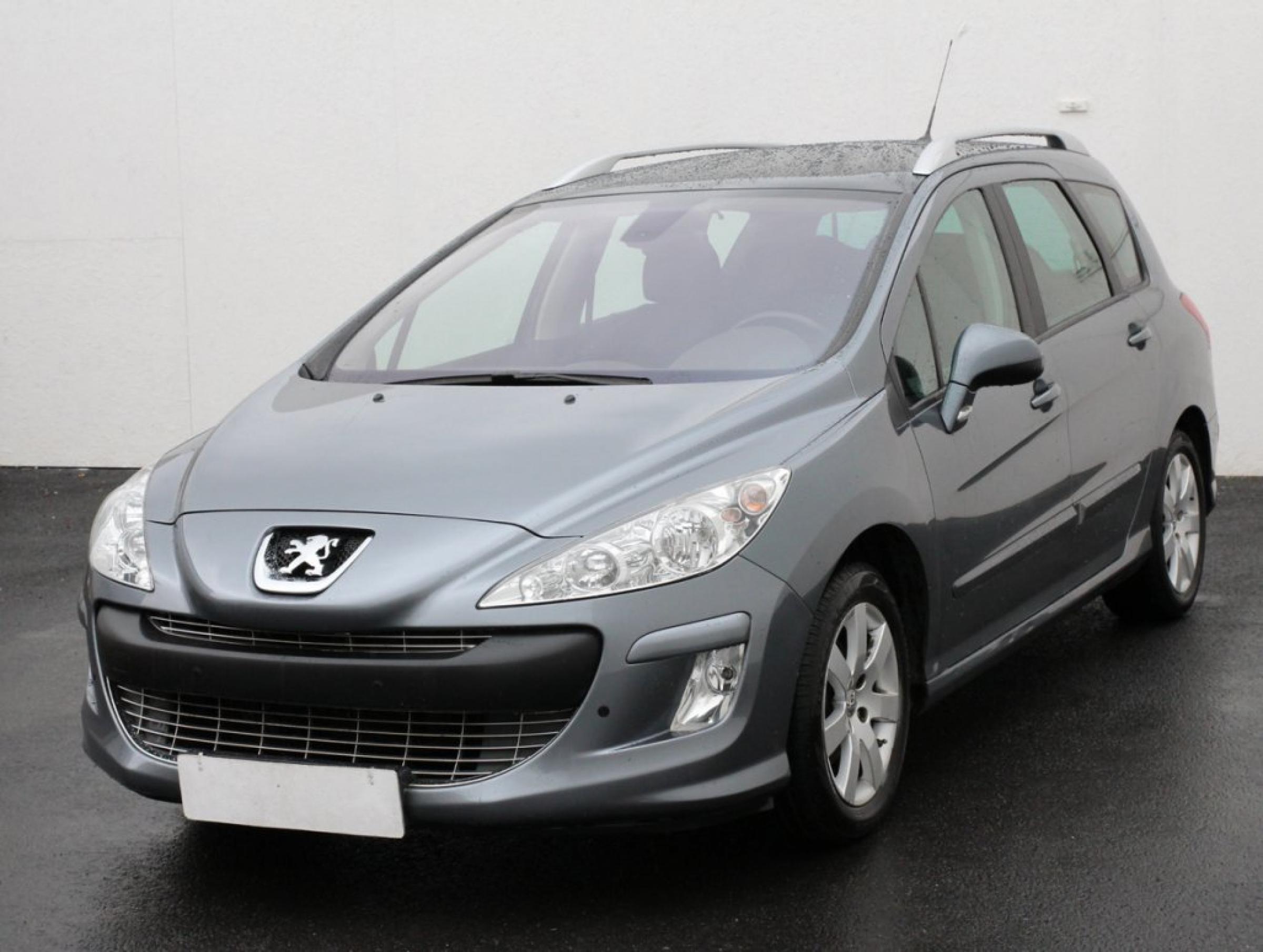 Peugeot 308, 2010 - pohled č. 3