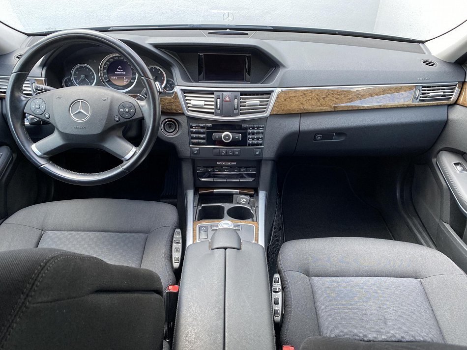 Mercedes-Benz Třída E 2.2CDI  E250 4M