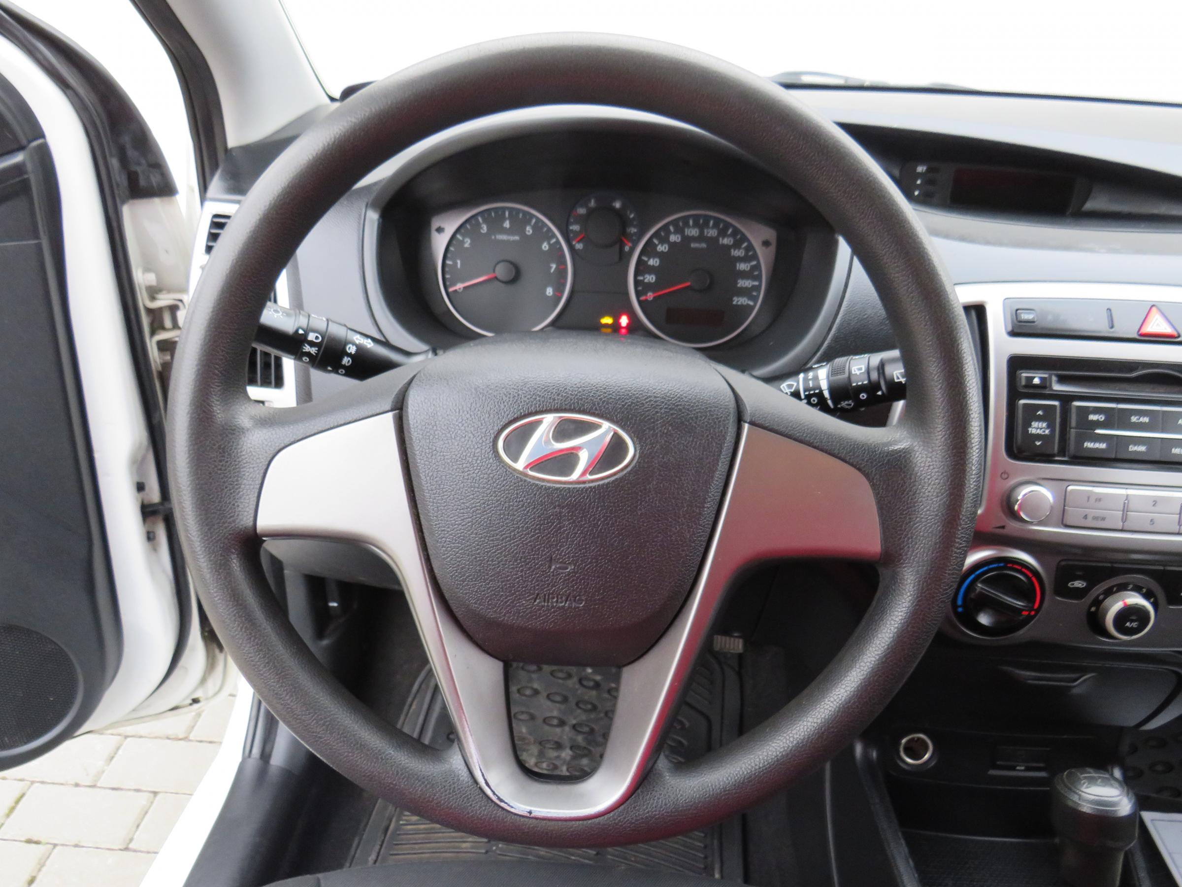 Hyundai i20, 2013 - pohled č. 14