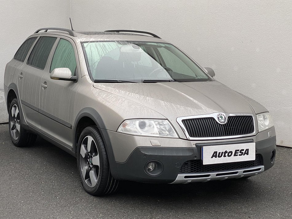 Škoda Octavia II 2.0 TDi Scout 4x4