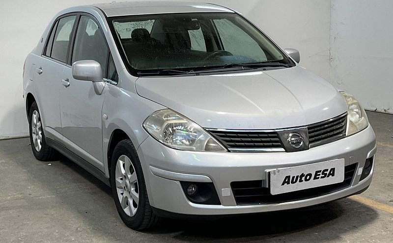 Nissan Tiida 1.6i 