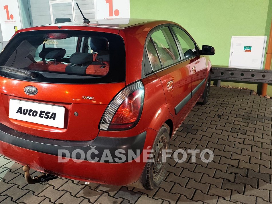 Kia Rio 1.4i 