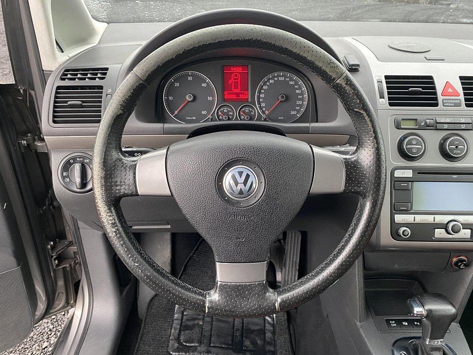 Volkswagen Touran 2.0TDi 