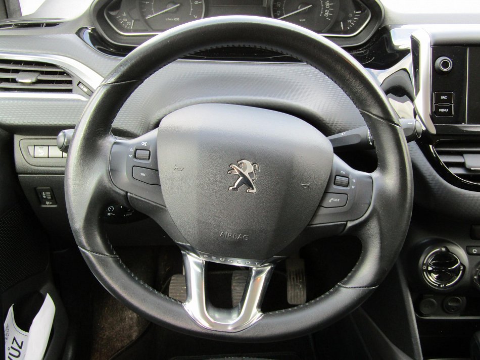 Peugeot 2008 1.2 PT 