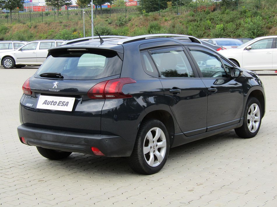 Peugeot 2008 1.2 PT 