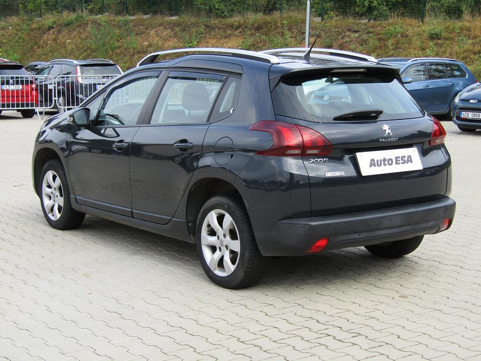 Peugeot 2008 1.2 PT 