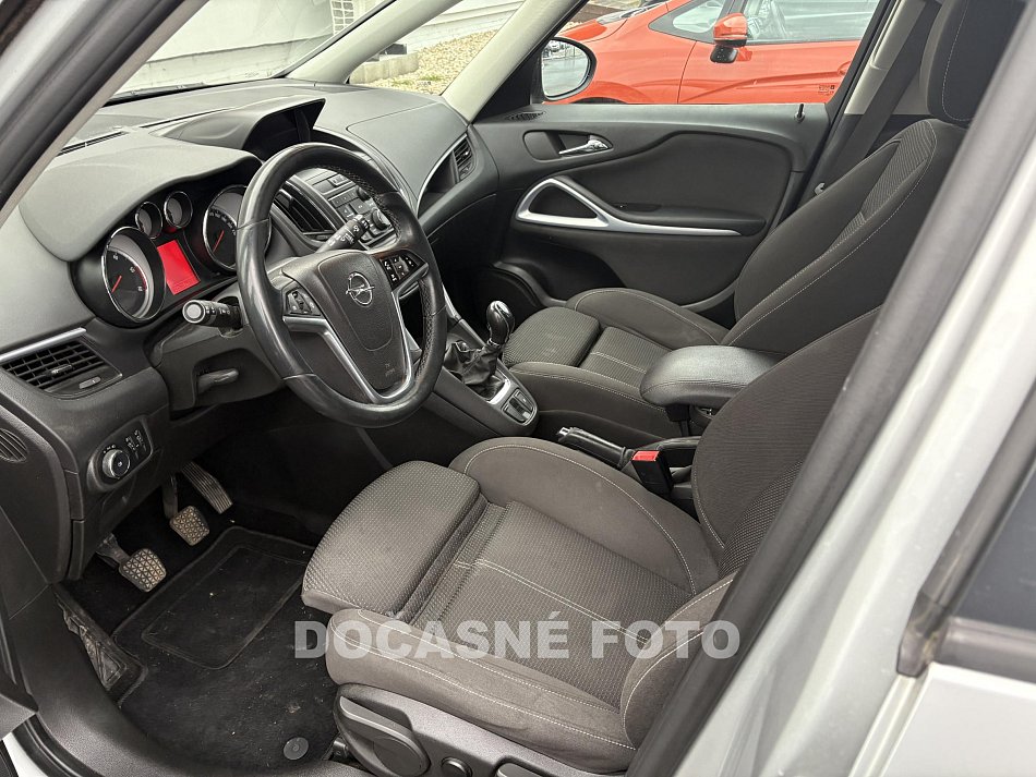 Opel Zafira 2.0 