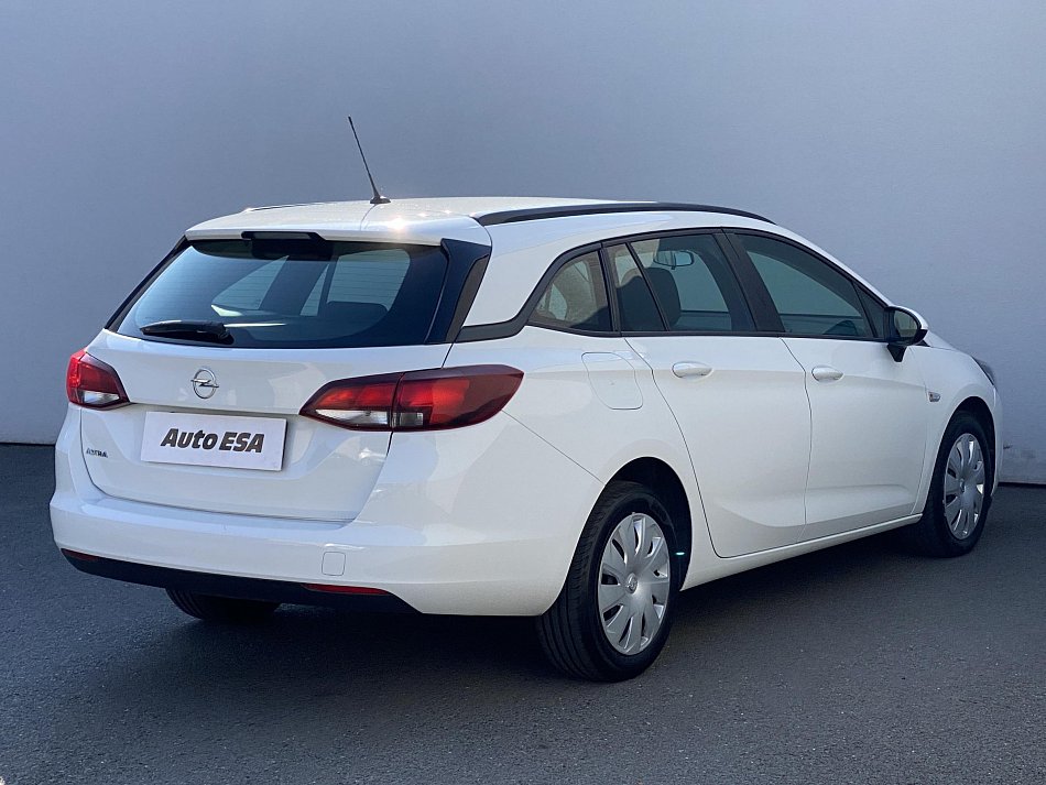 Opel Astra 1.6 CDTi 