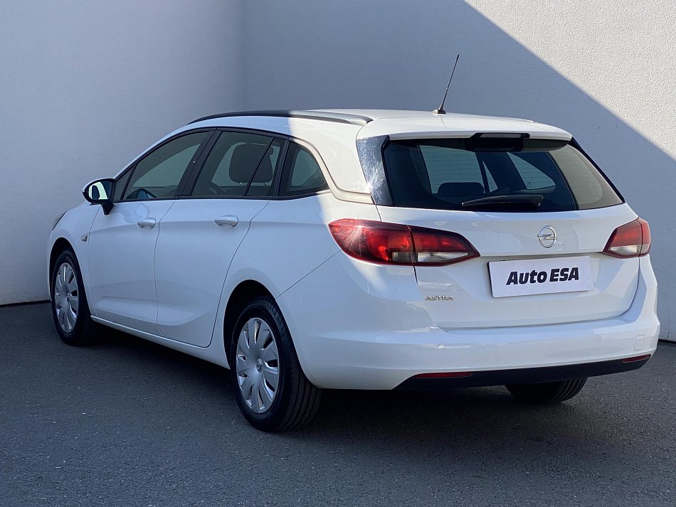 Opel Astra 1.6 CDTi 