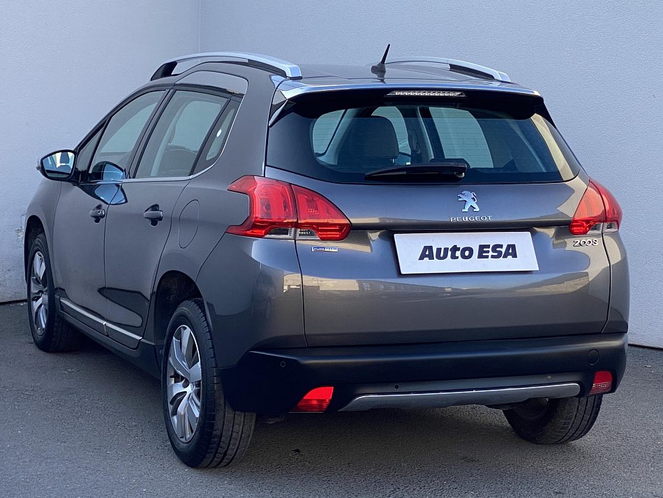 Peugeot 2008 1.2PT Allure