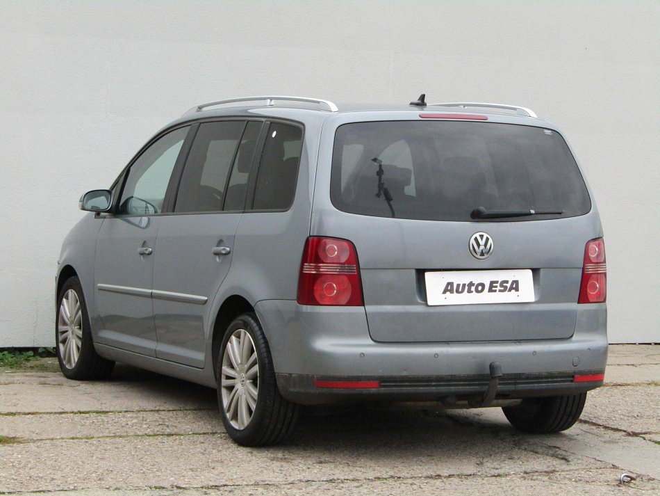 Volkswagen Touran 2.0TDi 