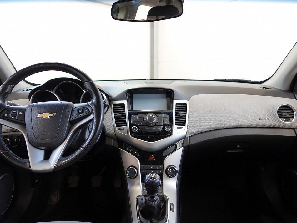 Chevrolet Cruze 1.8i 