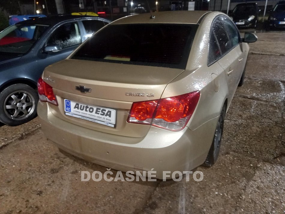 Chevrolet Cruze 1.6i 