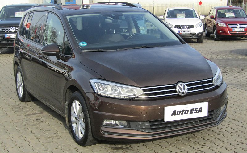 Volkswagen Touran 2.0 TDi 