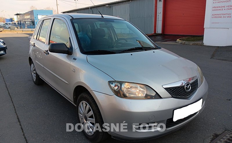 Mazda 2 1.2i 