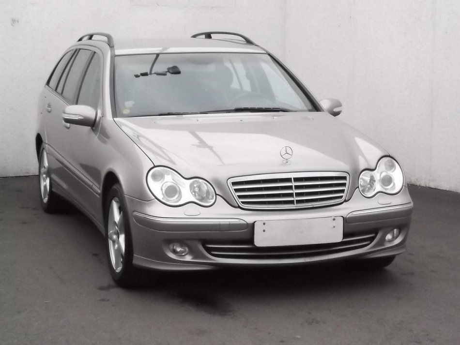 Mercedes-Benz Třída C 1.8 K Elegance C200