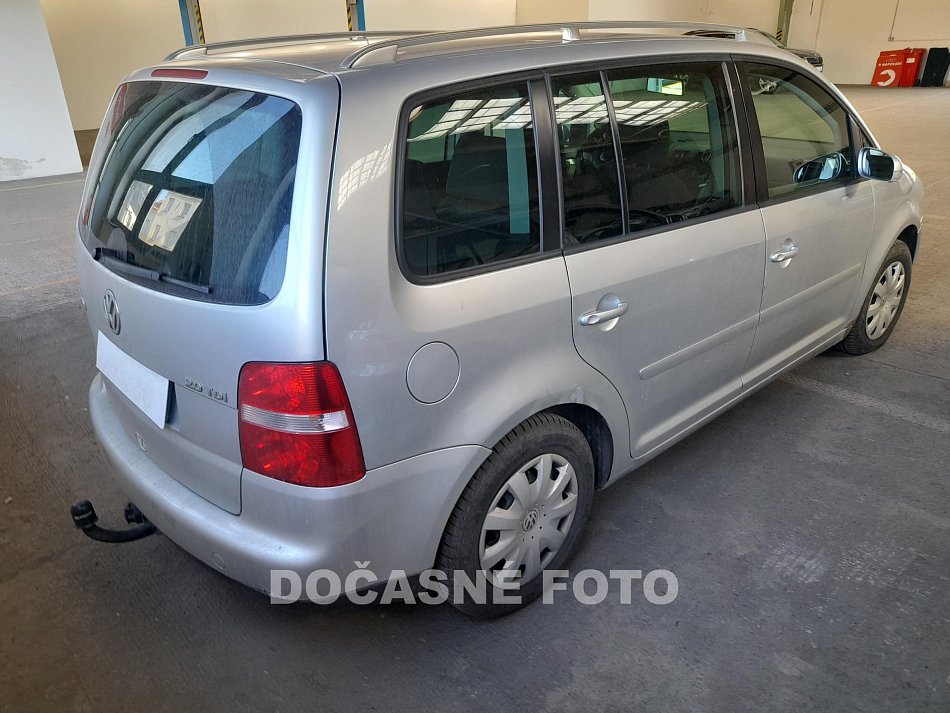 Volkswagen Touran 2.0 TDI 