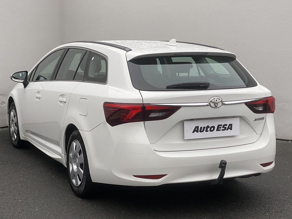 Toyota Avensis 1.8 VVT-i Comfort