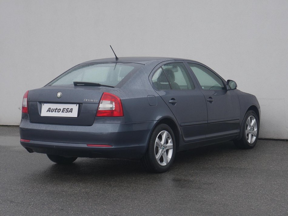 Škoda Octavia II 1.6 TDi Elegance