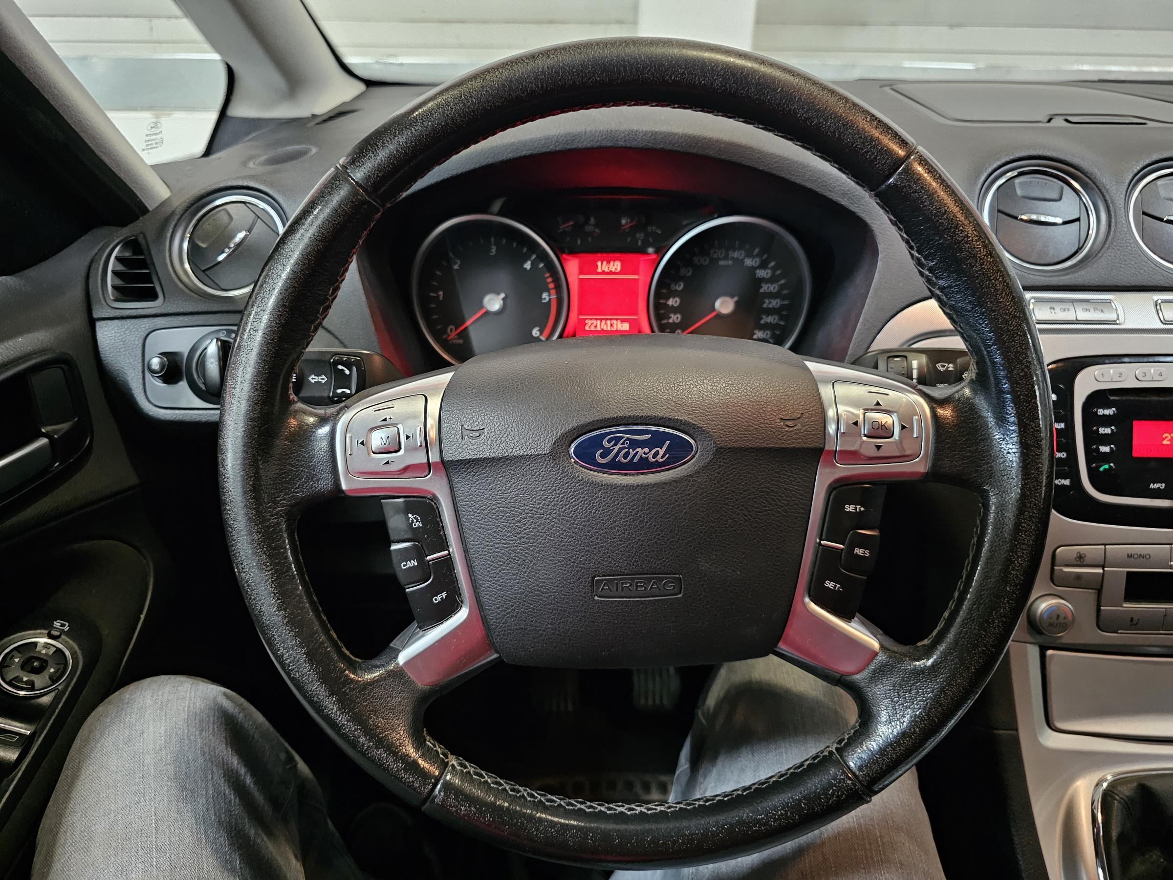 Ford S-MAX, 2008 - pohled č. 16