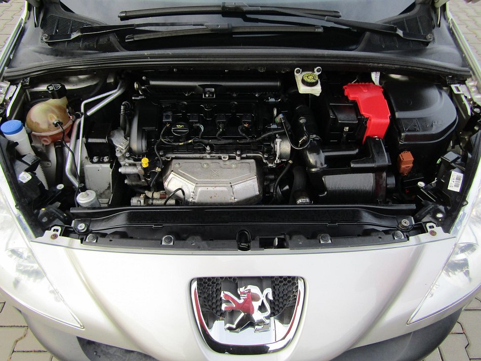 Peugeot 308 1.6 VTI 