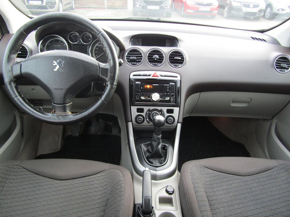 Peugeot 308 1.6 VTI 