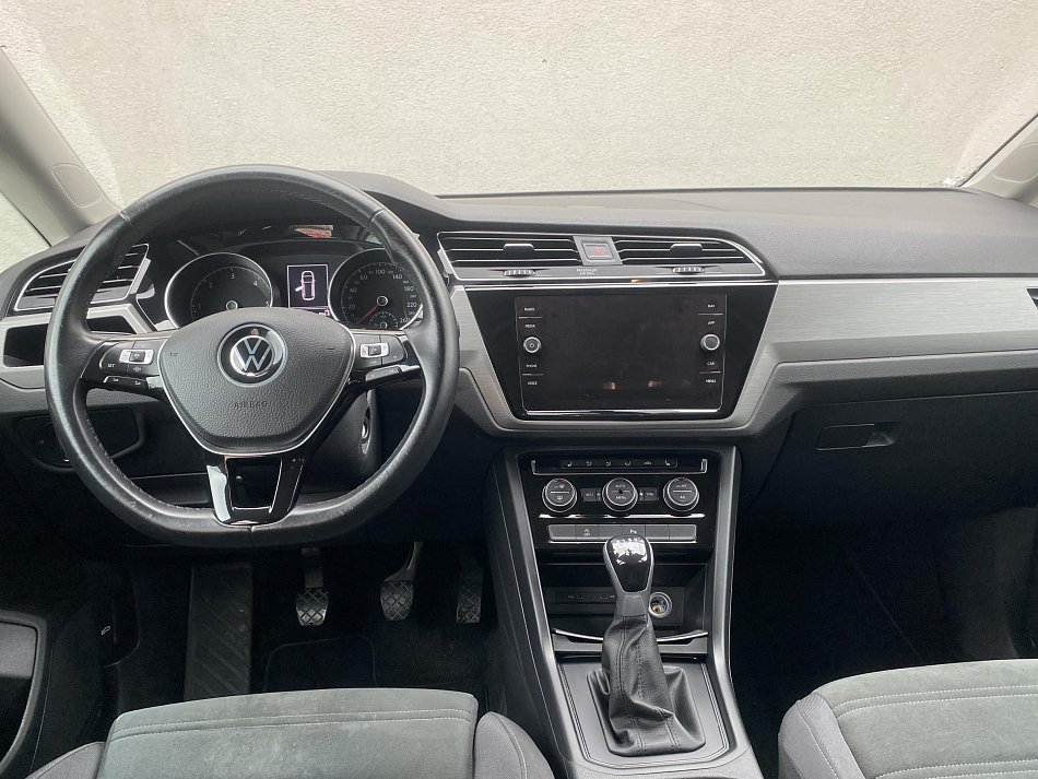 Volkswagen Touran 2.0 TDi 