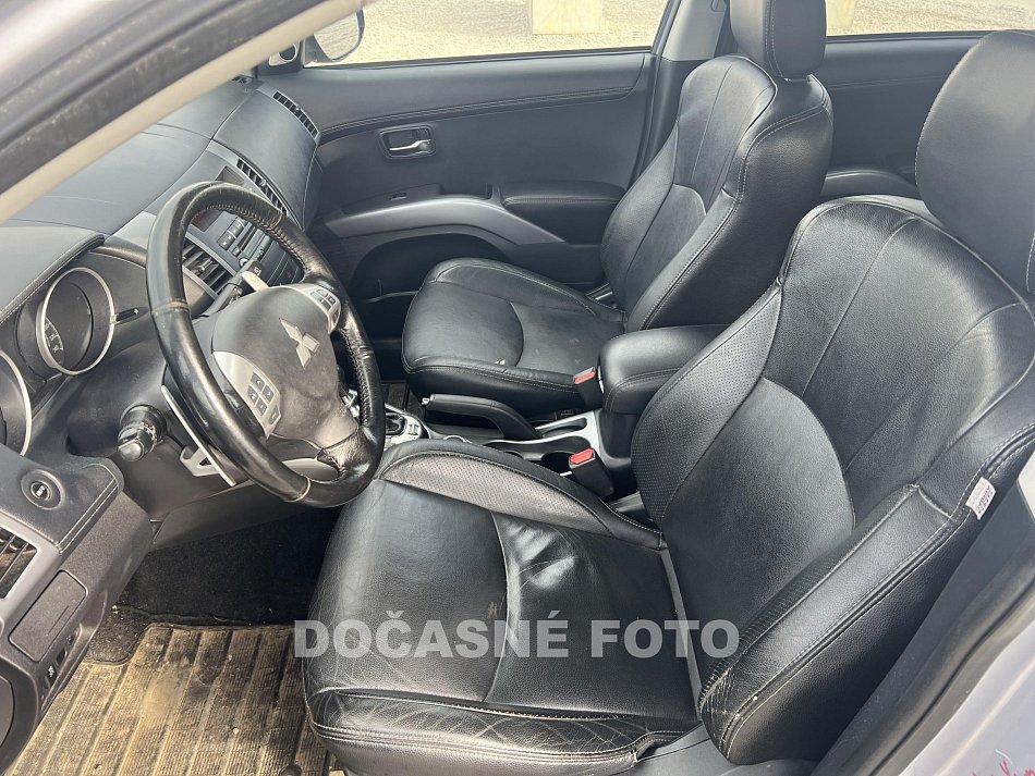 Mitsubishi Outlander 2.2 