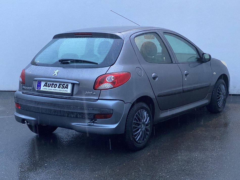 Peugeot 206 1.4i 