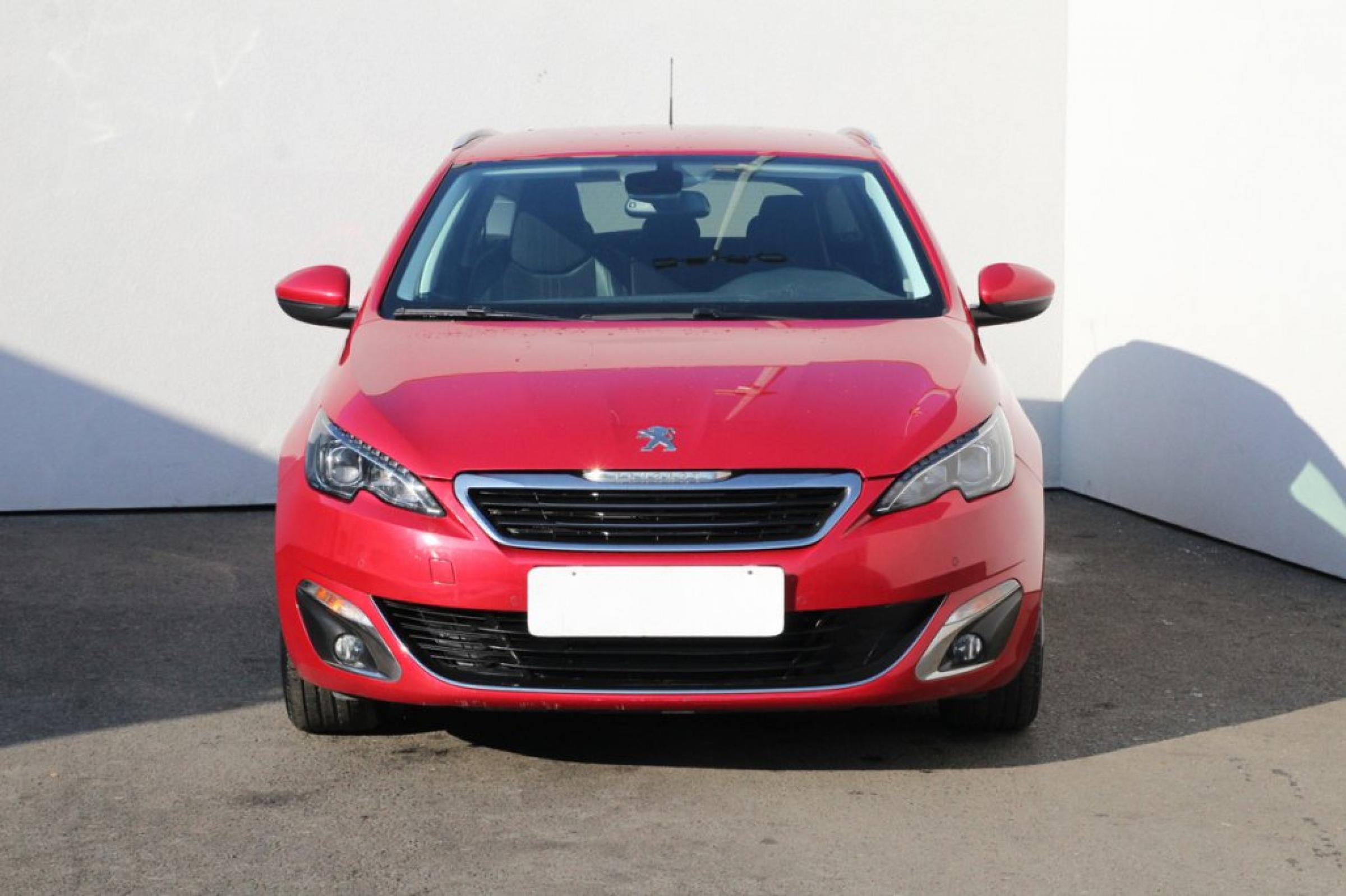 Peugeot 308, 2014 - pohled č. 2