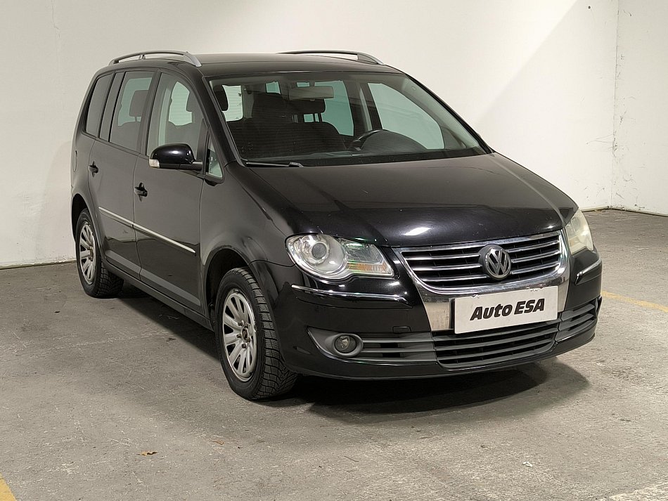 Volkswagen Touran 2.0 TDi 