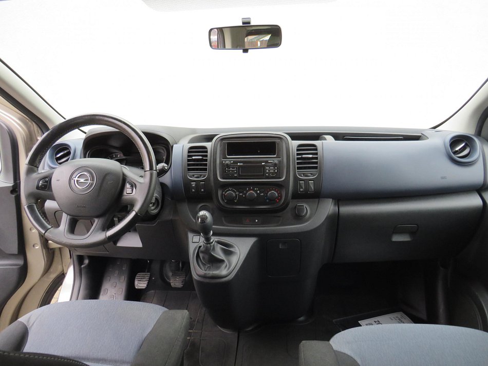 Opel Vivaro 1.6CDTi  8míst