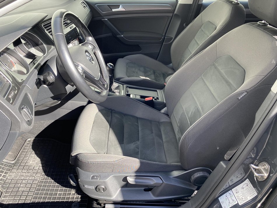 Volkswagen Golf 1.6 TDI 