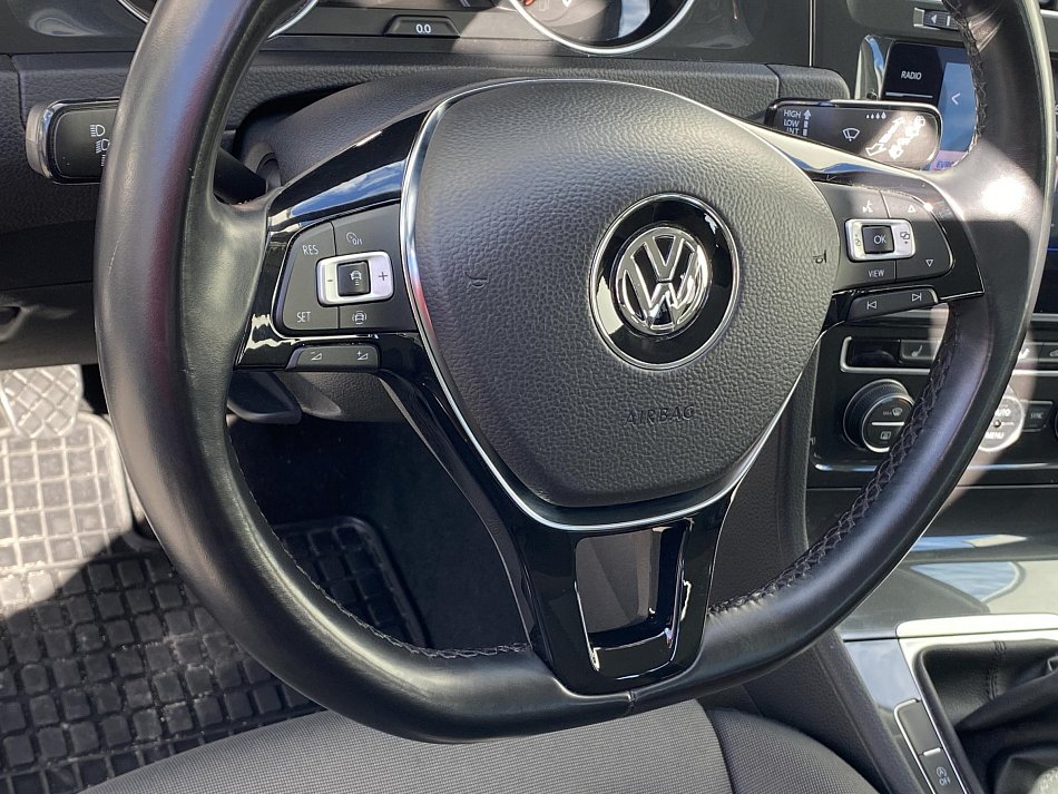 Volkswagen Golf 1.6 TDI 