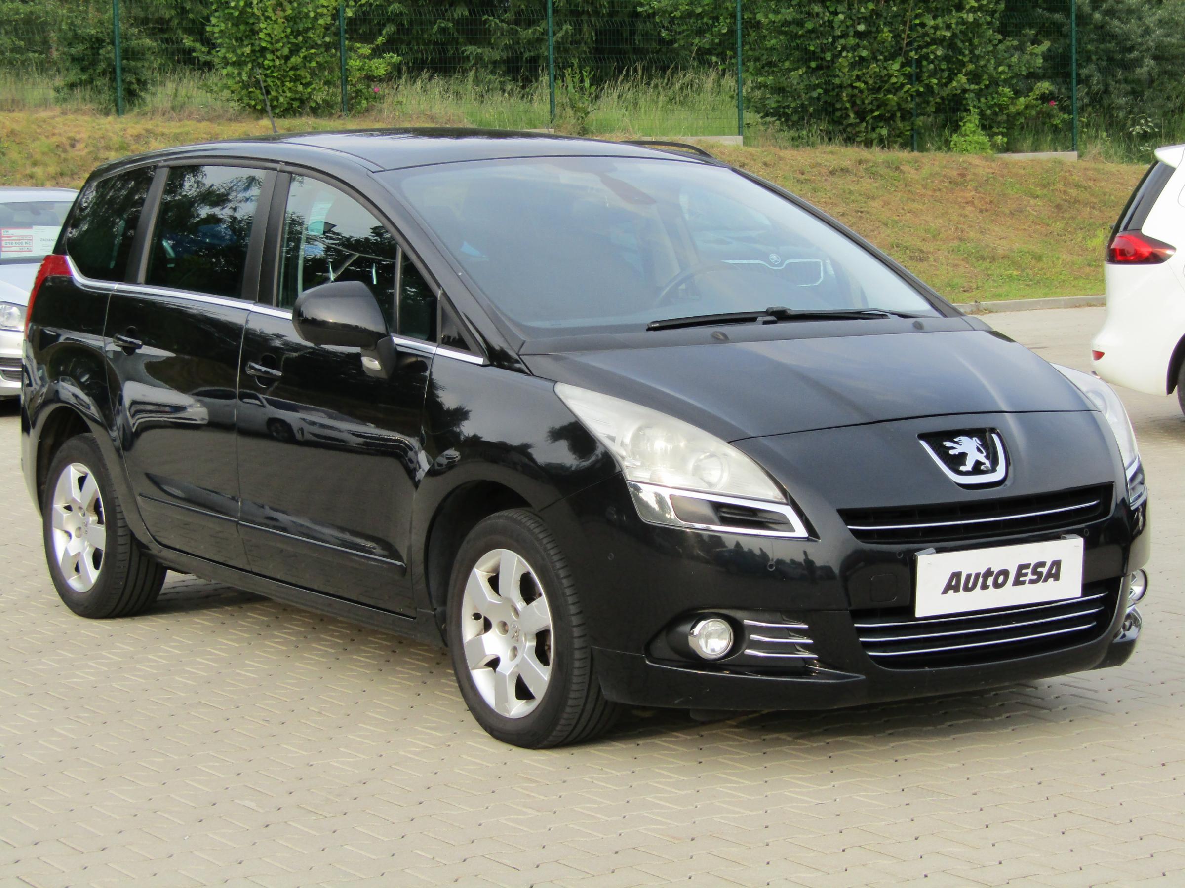 Peugeot 5008, 2010 - pohled č. 1