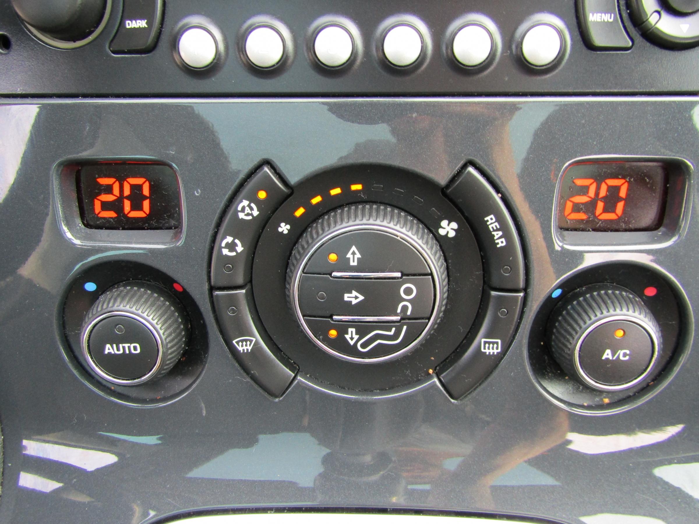 Peugeot 5008, 2010 - pohled č. 18