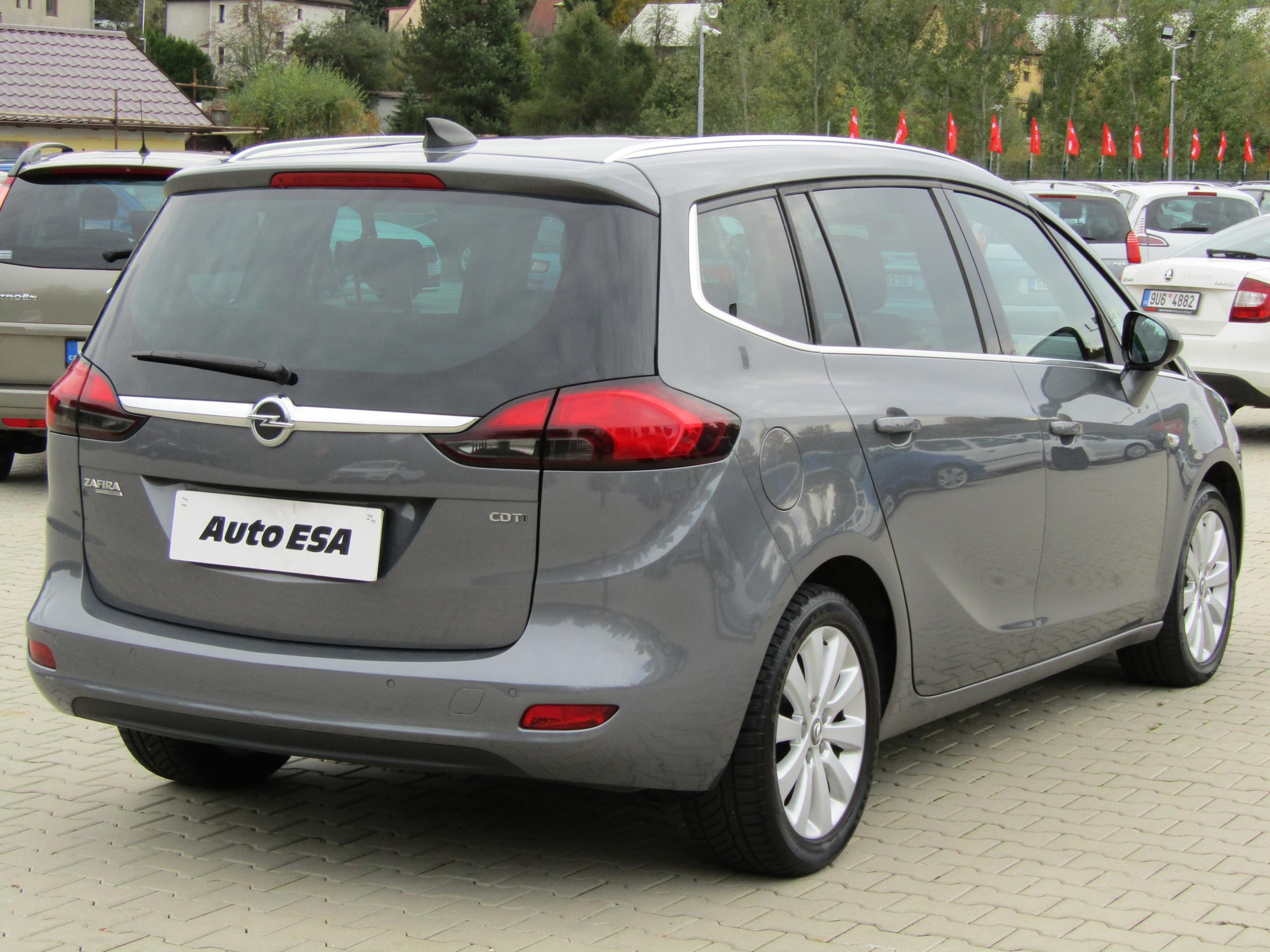 Opel Zafira, 2016 - pohled č. 4